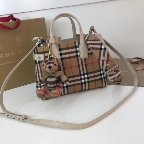 BURBERRY Baby Banner kostkovaná crossbody kabelka 10443 bílá