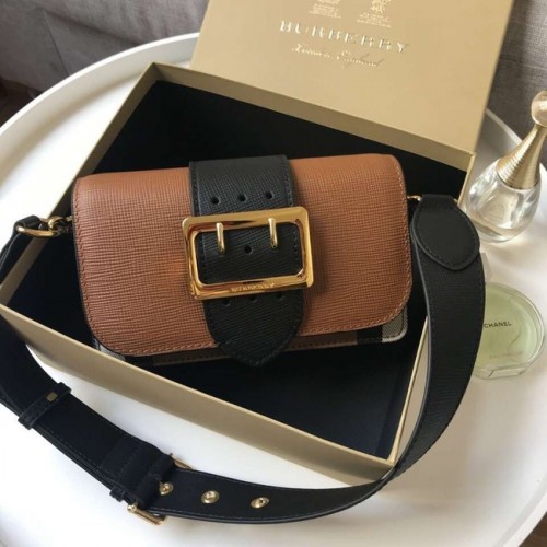 Kožená crossbody kabelka BURBERRY Hampshire s vintage kostkovaným vzorem 24581 hnědá
