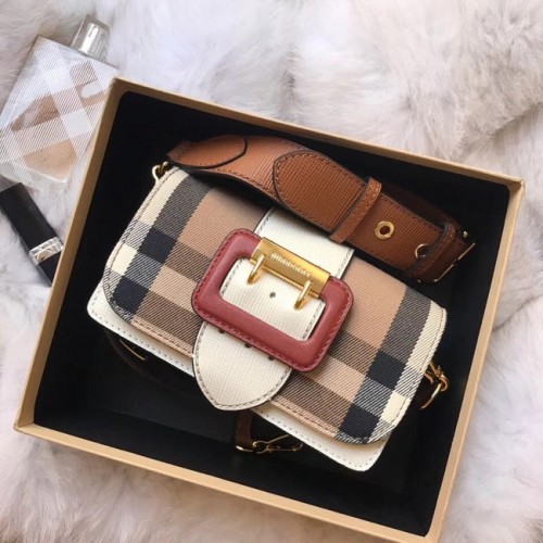 BURBERRY Hampshire vintage checkovaná kožená crossbody kabelka 24581 bílá