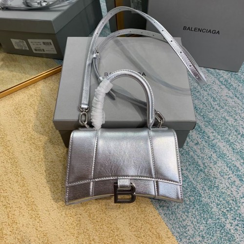 Balenciaga Hourglass XS kabelka s horní rukojetí lesklá telecí kůže 28331 stříbrná