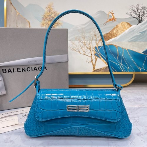 Malá kabelka přes rameno s reliéfním vzorem a popruhem Balenciaga Lindsay Crocodile 6009 modrá