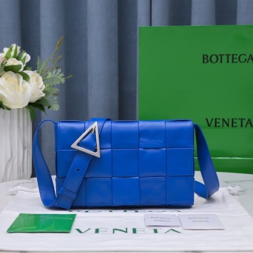 KAZETA Bottega Veneta 018101 modrá