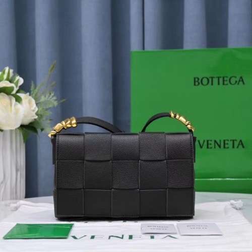Bottega Veneta CASSETTE 666870 černá