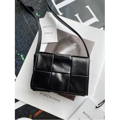 Bottega Veneta Candy Cassette A666688 černá