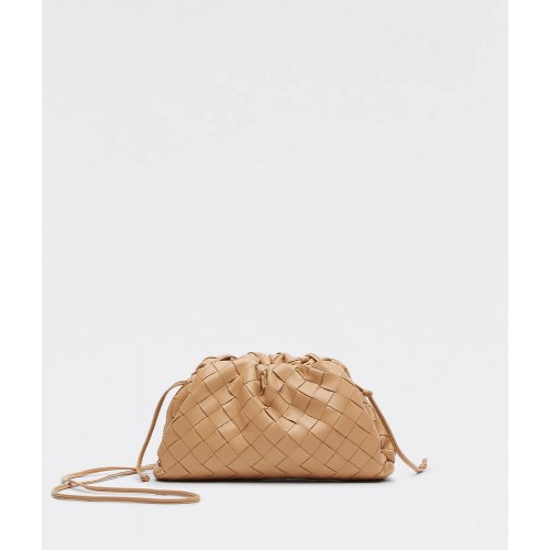 Bottega Veneta MINI POUCH 585852 Mandlová