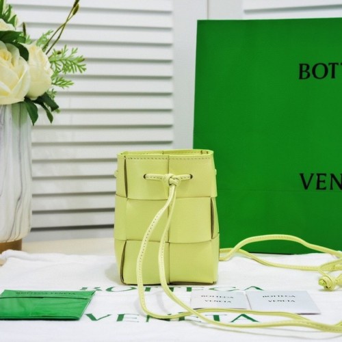 Bottega Veneta Mini Intreccio Leather Crossbody Bucket Bag 680217 Glittering Green