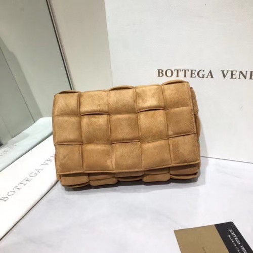 Bottega Veneta POUZDRO KAZETOVÁ KAŠE semiš 591970 hnědá