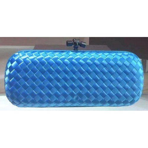 Bottega Veneta STRETCH Knot kožená psaníčka z ovčí kůže BV8651 světle modrá