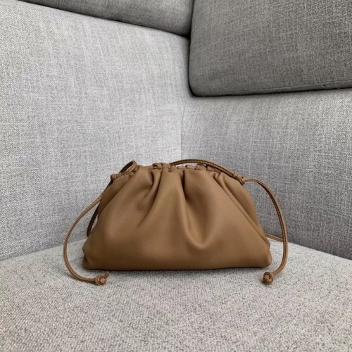 Bottega Veneta Kabelka přes rameno z ovčí kůže 1189 Camel