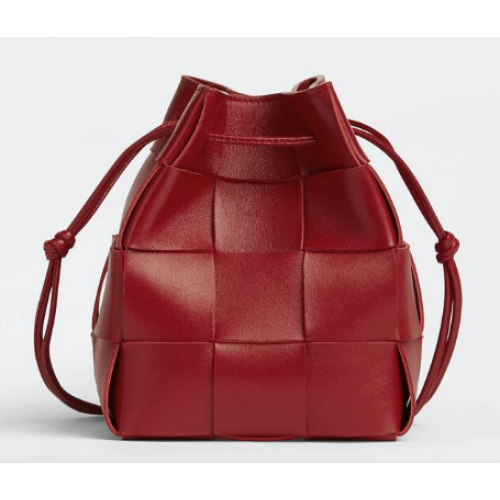 Bottega Veneta Malá kazetová kabelka 680218 červená
