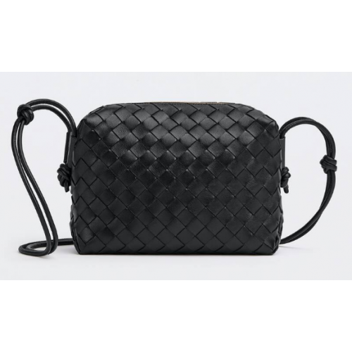 Bottega Veneta Small Intrecciato Leather Cross-Body Bag 680255 Černá