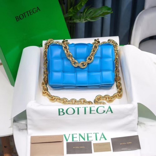 Bottega Veneta THE CHAIN CASSETTE Expedited Delivery 631421 modrá