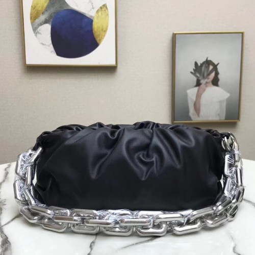 Bottega Veneta ŘETĚZKOVÁ KAŠE 620230 černá