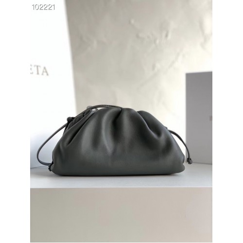 Bottega Veneta THE MINI POUCH 585852 tmavě šedá