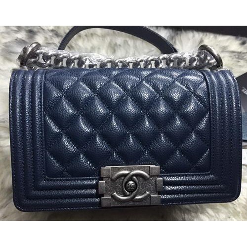 Chlapecká taška Chanel s klopami přes rameno s vzorem Cannage A67085 Royal