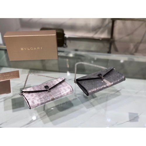 Kabelka přes rameno Bulgari z metalické kůže 39175