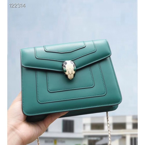 Malá kožená crossbody kabelka Bvlgari Serpenti Forever 20291 Emerald