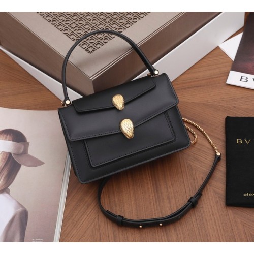 Kožená malá crossbody kabelka Bvlgari Serpenti Forever B21076 černá