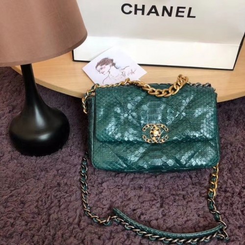 CHANEL 19 Flap Bag Originální kabelka s klopou z hadí kůže AS1160 zelená