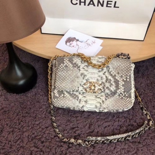 CHANEL 19 Flap Bag Originální kabelka s klopou z hadí kůže AS1160 šedá