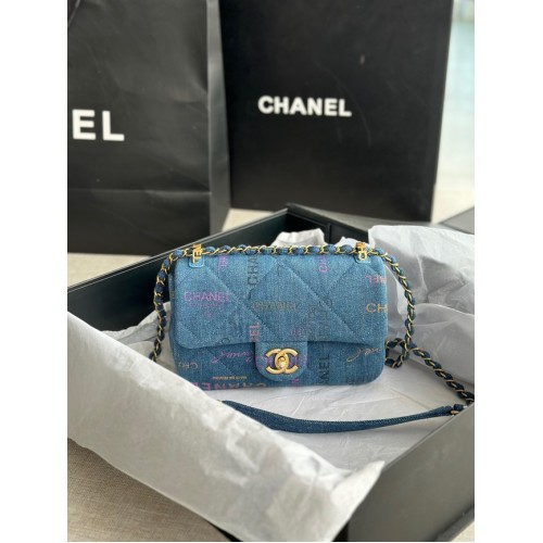 CHANEL Printed Denim Gold-Tone Metal AS3135 modré