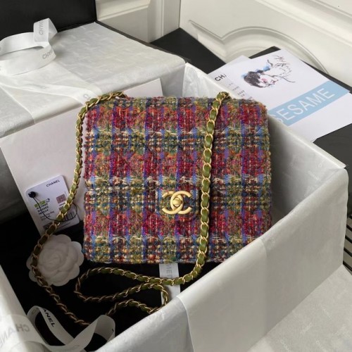 MALÁ KLOPOVÁ KABELKA CHANEL AS3649 Vícebarevná