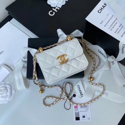 Mini peněženka CHANEL na řetízku AP2290 bílá