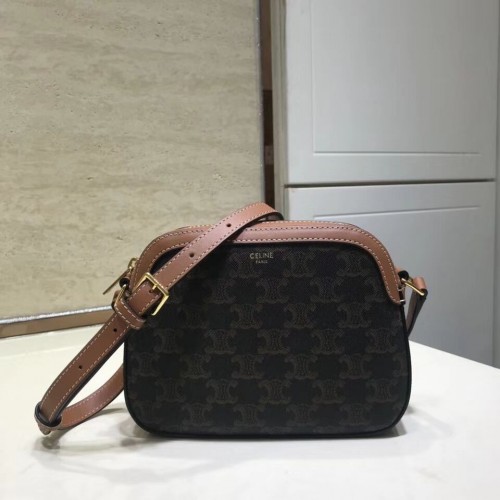 MALÁ FOTOAPARÁTKA CÉLINE Z PLÁTNA TRIOMPHE 191522 hnědá