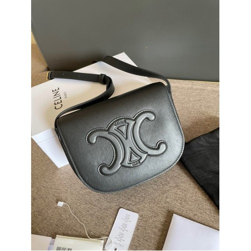 Celine TEEN KLASICKÁ TAŠKA Z TELECÍ KŮŽE 199292 černá