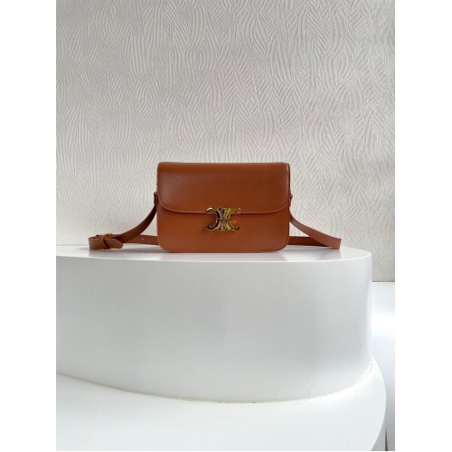 Celine TEEN TRIOMPHE BAG CALFSKIN MINERAL C8006 Hnědá