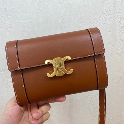 Celine TEEN TRIOMPHE KABELKA Z LESKLÉ TELECÍ KŮŽE 195263 hnědá