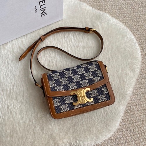 Celine TRIOMPHE RAMENNÍ KABELKA Z PLÁTNA A TELECÍ KŮŽE TRIOMPHE 194145