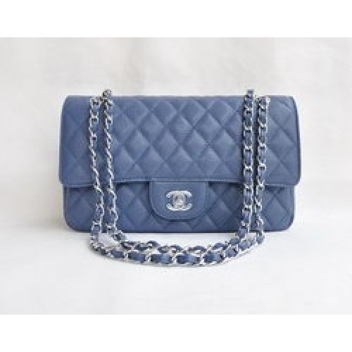 Prošívaná kabelka Chanel 2.55 Quilted Flap Bag 1112 světle modrá se stříbrnými kování