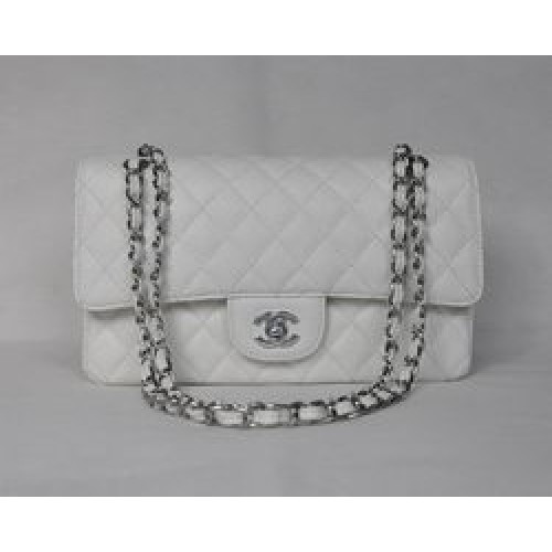 Prošívaná kabelka Chanel 2.55 Quilted Flap Bag 1112 bílá se stříbrnými kování