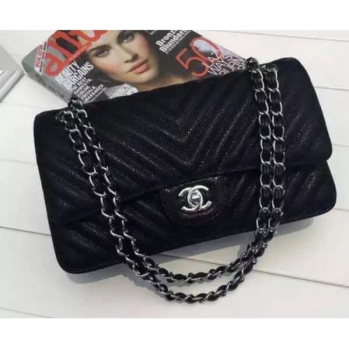 Kabelka Chanel řady 2.55 Flap, černá, s chevronovým vzorem, kůže, A1112V, stříbrná