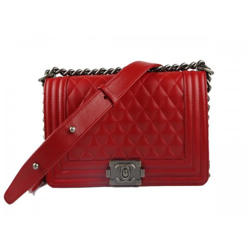 Kabelka přes rameno Chanel Le Boy Flap A67025 z červené ovčí kůže