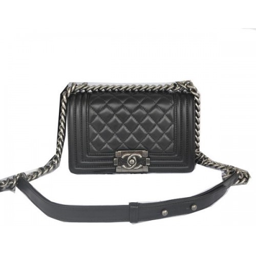 Kabelka Chanel Boy Flap Ramenní Černá Originální Jehněčí Kůže CHA67085 Stříbrná