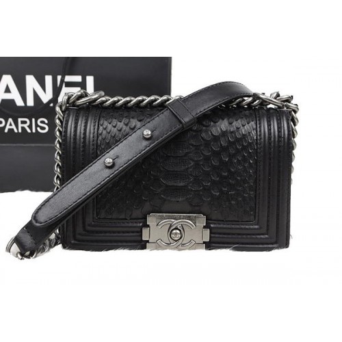 Kabelka Chanel Boy Flap Ramenní Černá Originální Python Kůže A67085 Stříbrná