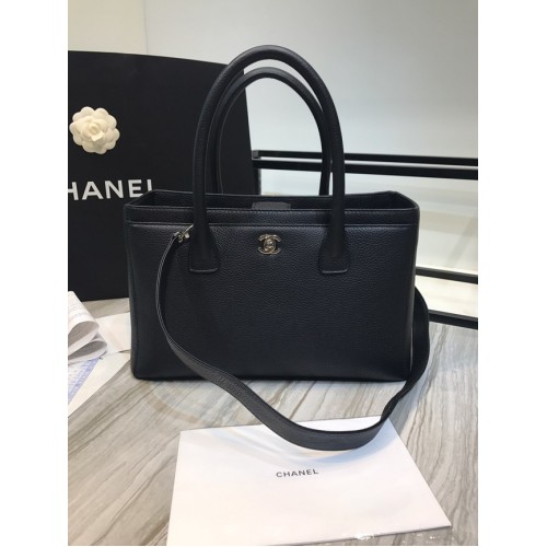 Chanel Calfskin stříbrné barvy kovové A91868 černé