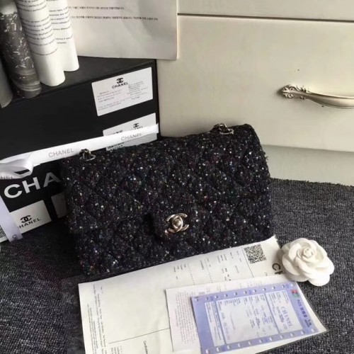 Klasická kabelka Chanel Embroidered Tweed ve stříbrné barvě, kovová A01112, černá
