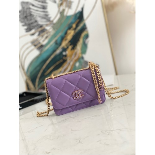 Malá kabelka přes rameno Chanel Flap Lambskin 81185 fialová