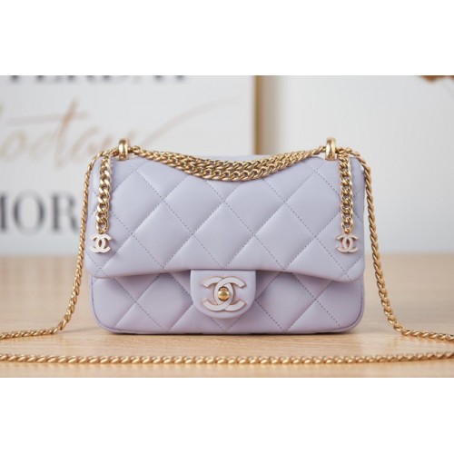 Malá kabelka přes rameno Chanel Flap Lambskin AS3114 Levandulová