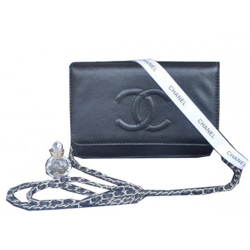 Kabelka přes rameno Chanel Flap, černá, z telecí kůže, CHA33817, stříbrná