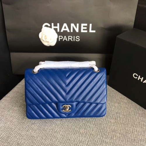 Kabelky Chanel s klopami přes rameno modré originální ovčí kůže CF1112 stříbrné