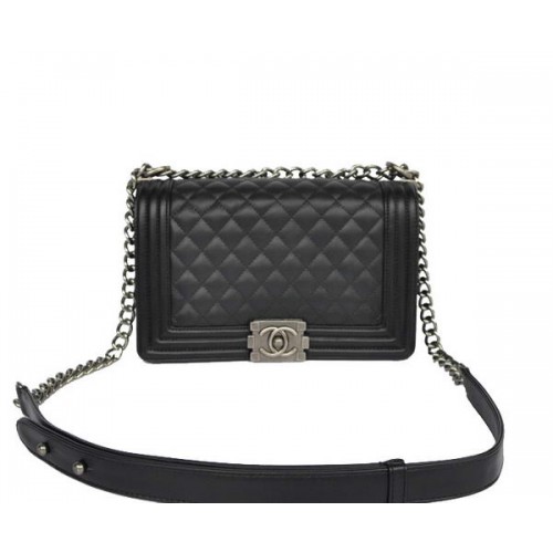 Kabelka přes rameno Chanel Le Boy A67086 černá