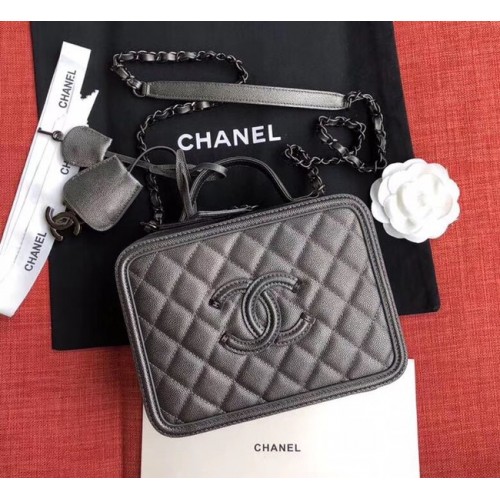 Originální kožená kosmetická taška Chanel A93343 černá