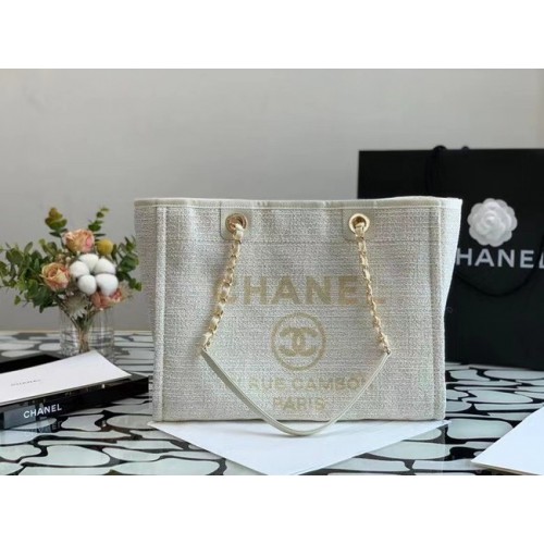 Nákupní taška Chanel MM A67001 bílá