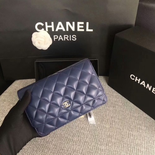 Kabelka Chanel WOC Flap Bag tmavě modrá originální ovčí kůže 33814 stříbrná