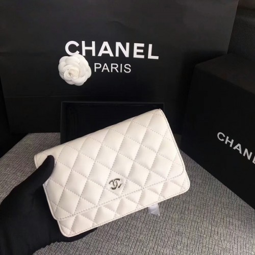 Chanel WOC Flap Bag White Original Ovčí Kůže 33814 Stříbrná