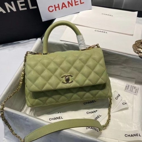 Mini kabelka Chanel Coco s horním uchem A92995 v avokádově zelené barvě